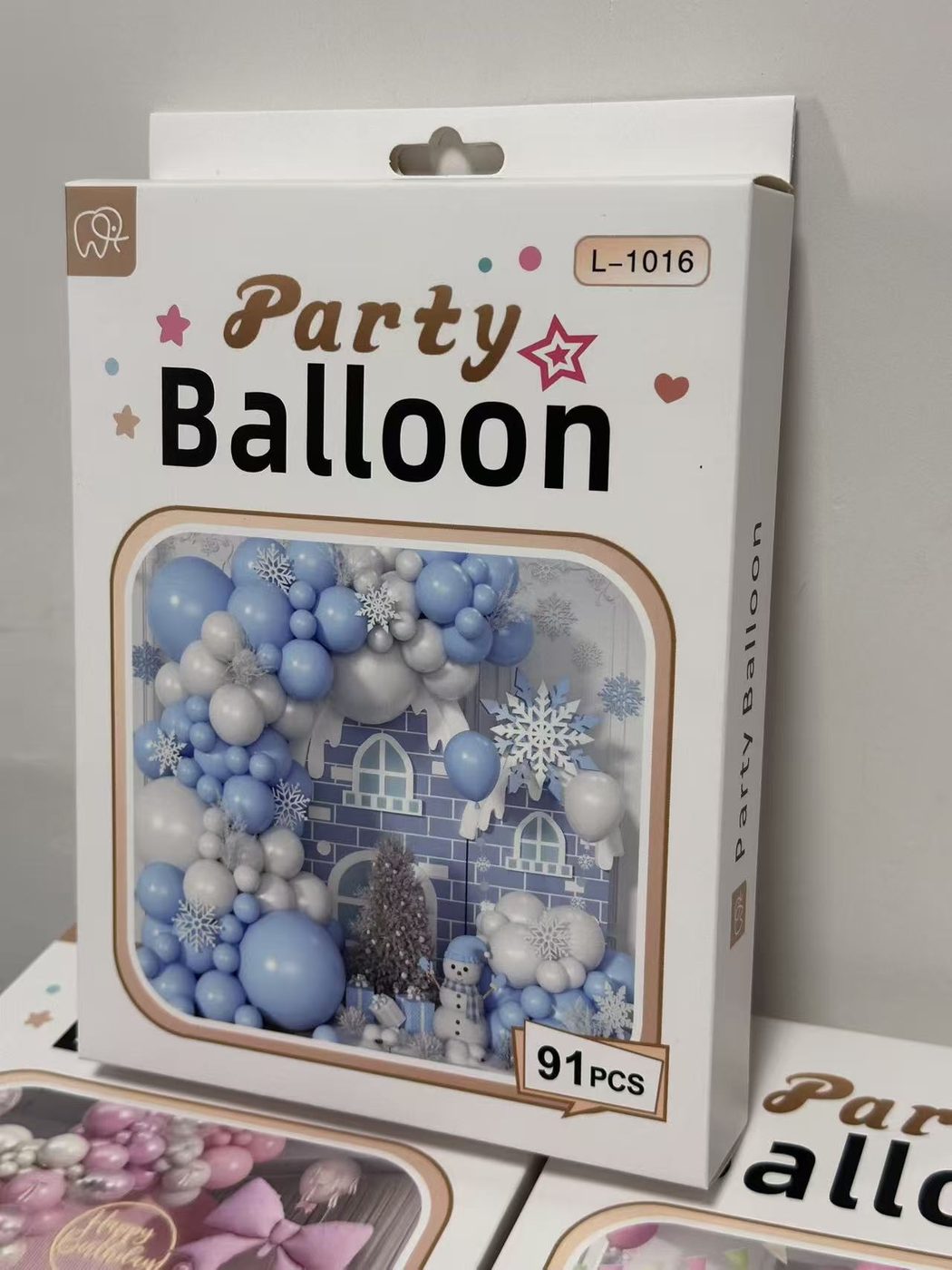 91pcs Winter Blue White Balloon Garland Kit with Snowflake Snowman Decorations